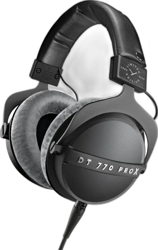 Beyerdynamic DT 770 Pro (80Ω) — Closed-back · Studio standard · 80Ω · Legendary