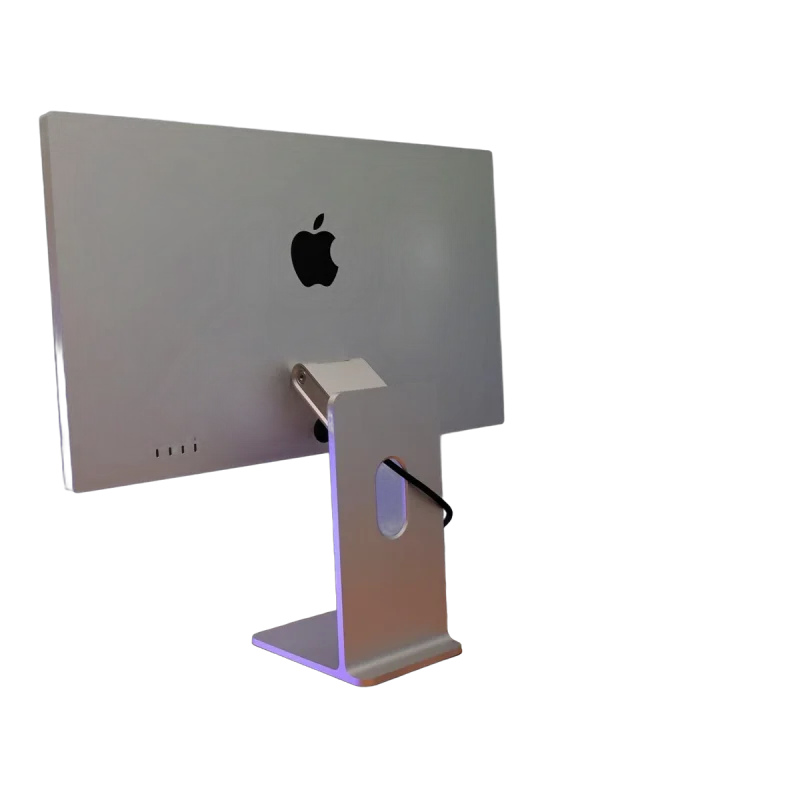 Apple Studio Display — 27" · 5K Retina · 60Hz · 600 nits · Thunderbolt